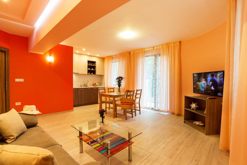 Aparthotel Prostor Kavarna Exterior photo